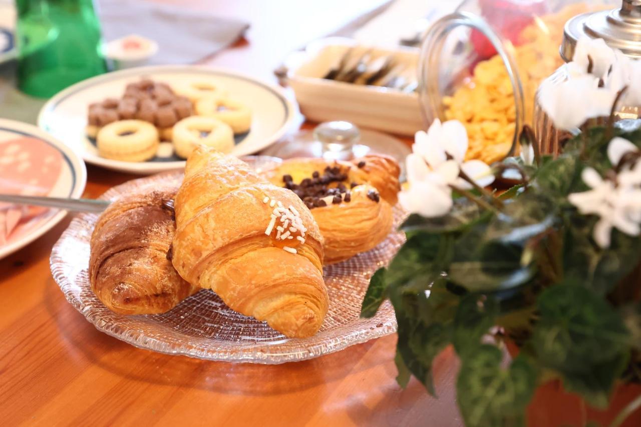 La Maison De Tommy Bed & Breakfast ปิซา ภายนอก รูปภาพ