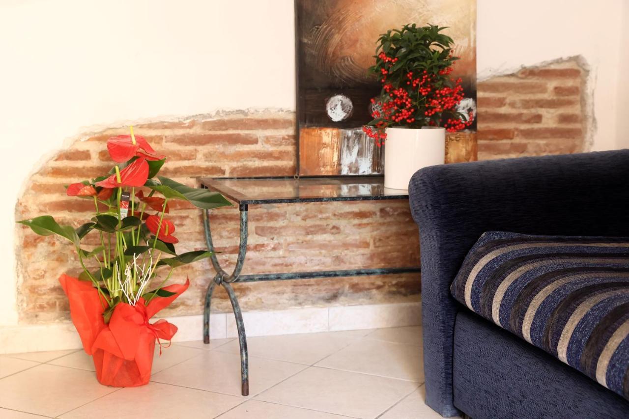 La Maison De Tommy Bed & Breakfast ปิซา ภายนอก รูปภาพ
