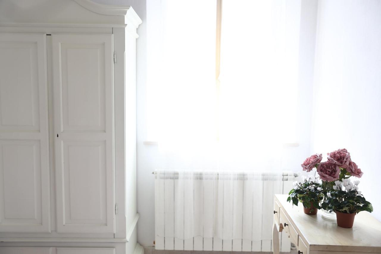 La Maison De Tommy Bed & Breakfast ปิซา ภายนอก รูปภาพ
